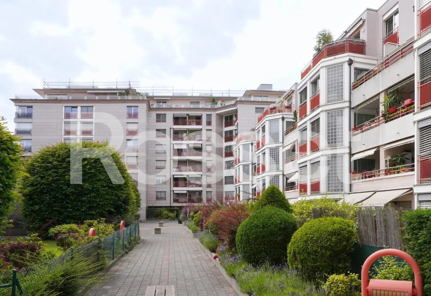 Genève, Genève centre, Rue Dizerens 12 - Image 1
